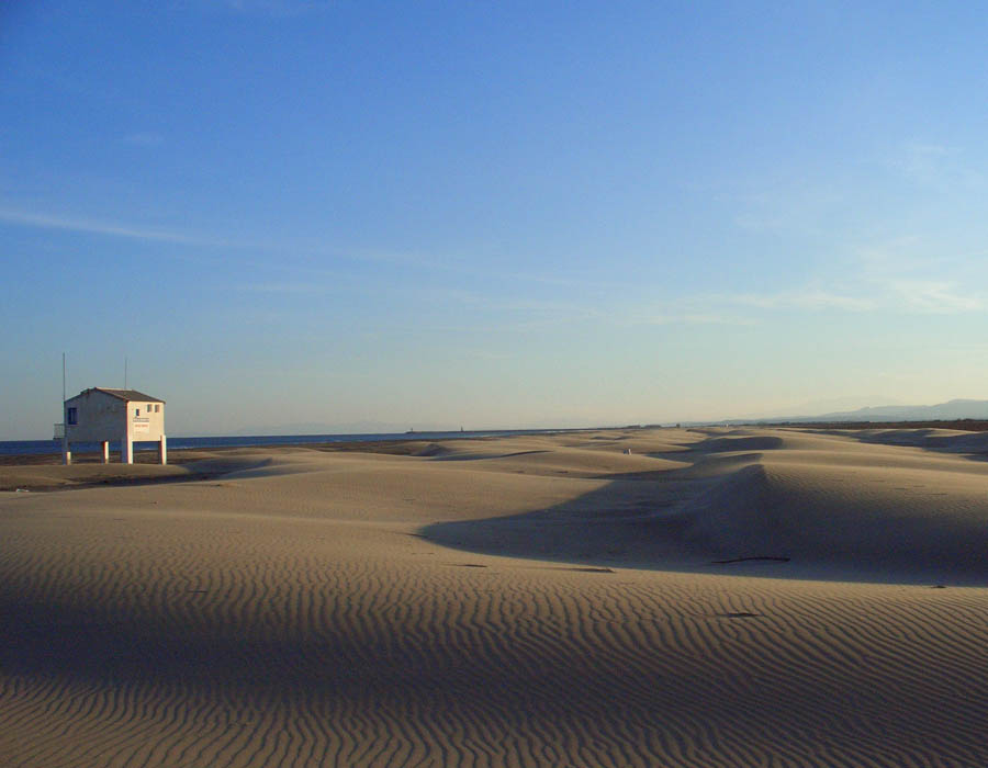 Strand hinter dem Haus